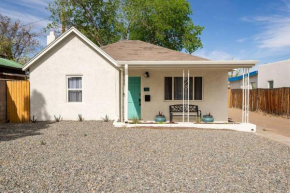 House with Great Beds, Full Kitchen, Fenced Yard